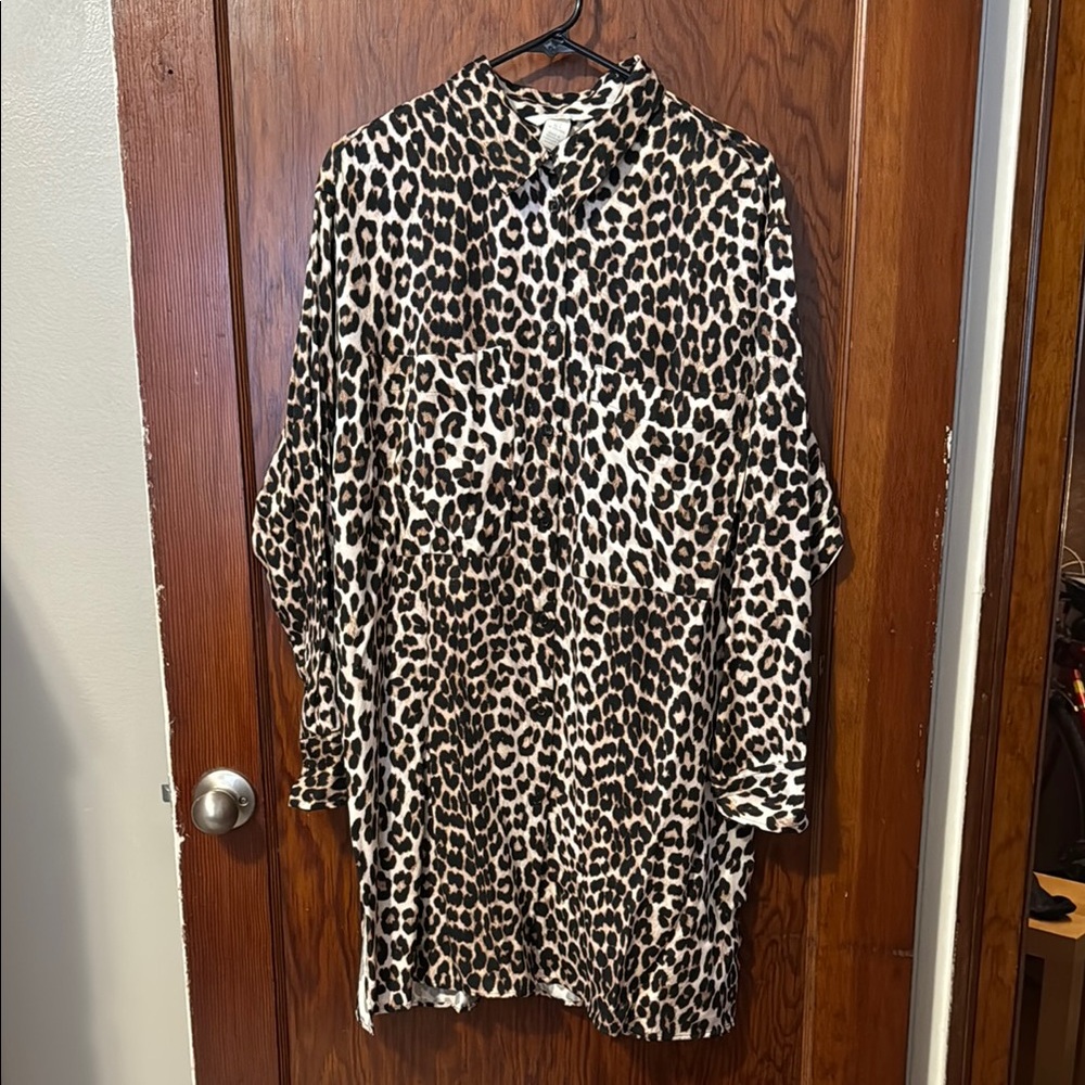 H&M Leopard Print Long Sleeve Oversized Top Size L